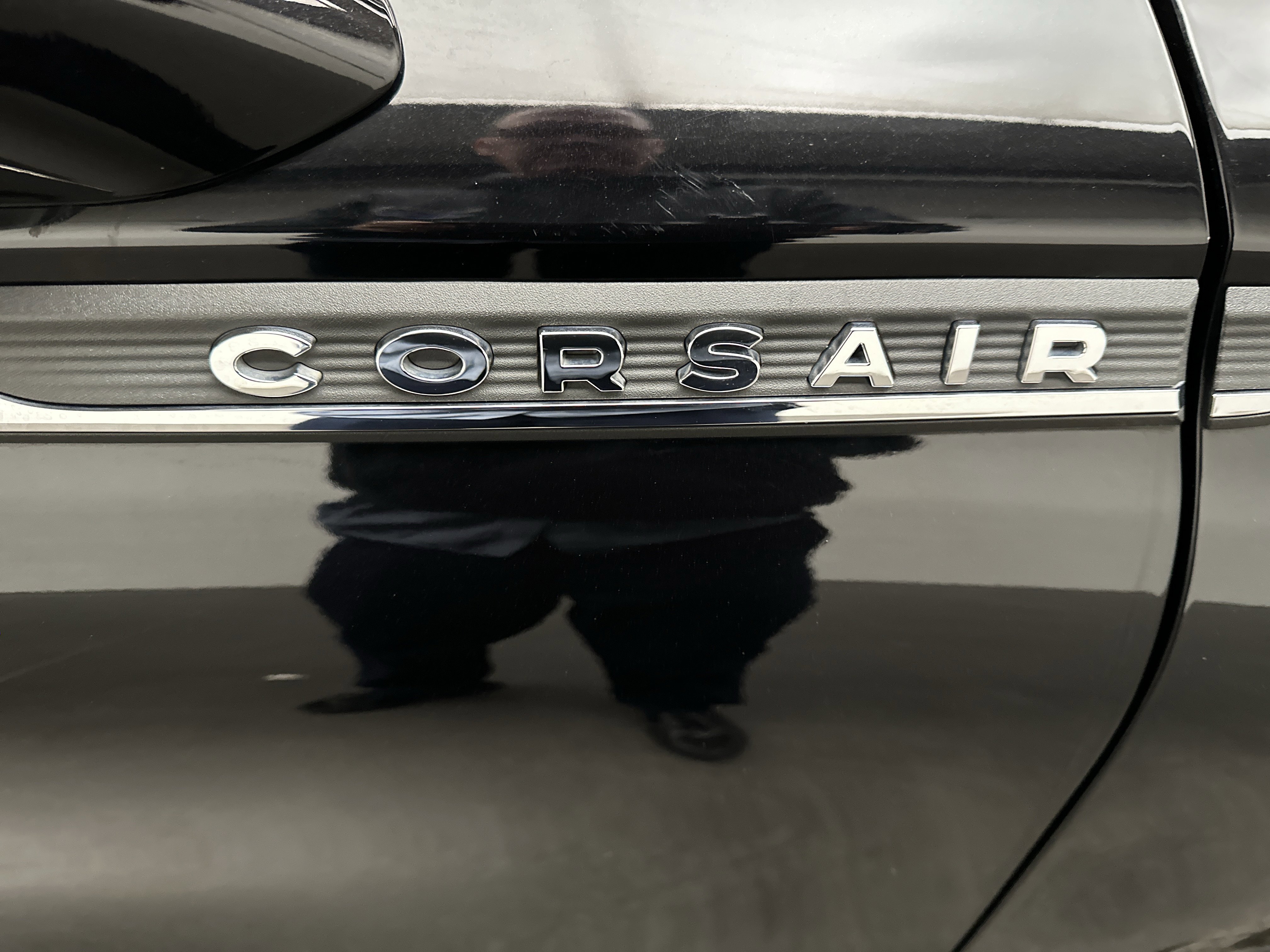 Used 2021 Lincoln Corsair Reserve w/ Equipment Group 201A image 14