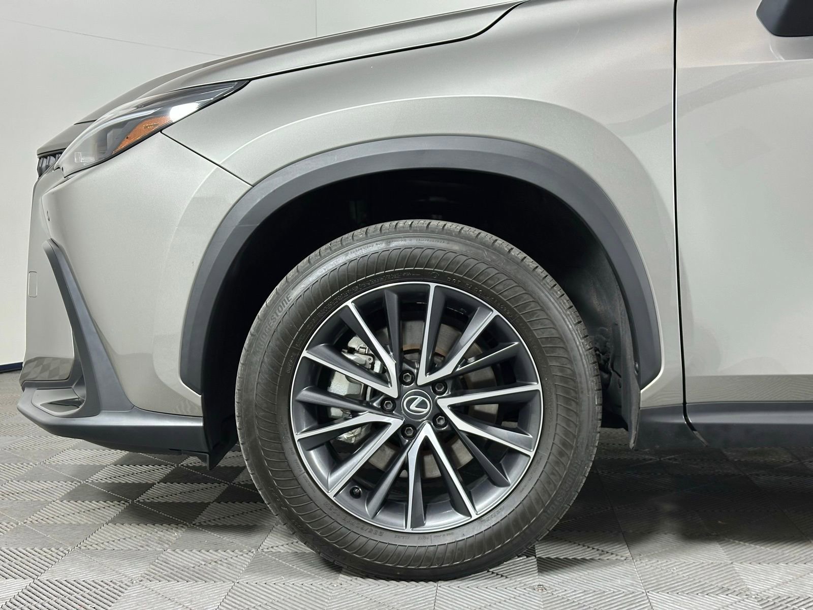 Used 2024 Lexus NX 250 FWD w/ Premium Package image 8