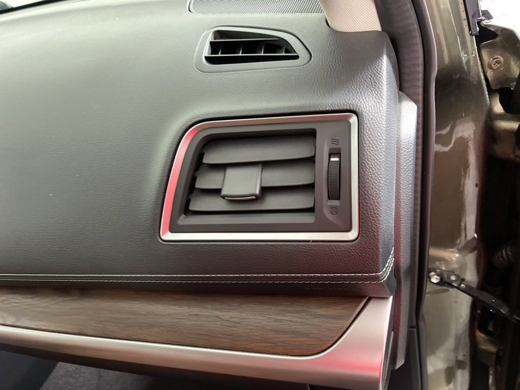 Used 2019 Subaru Outback 2.5i Touring image 21