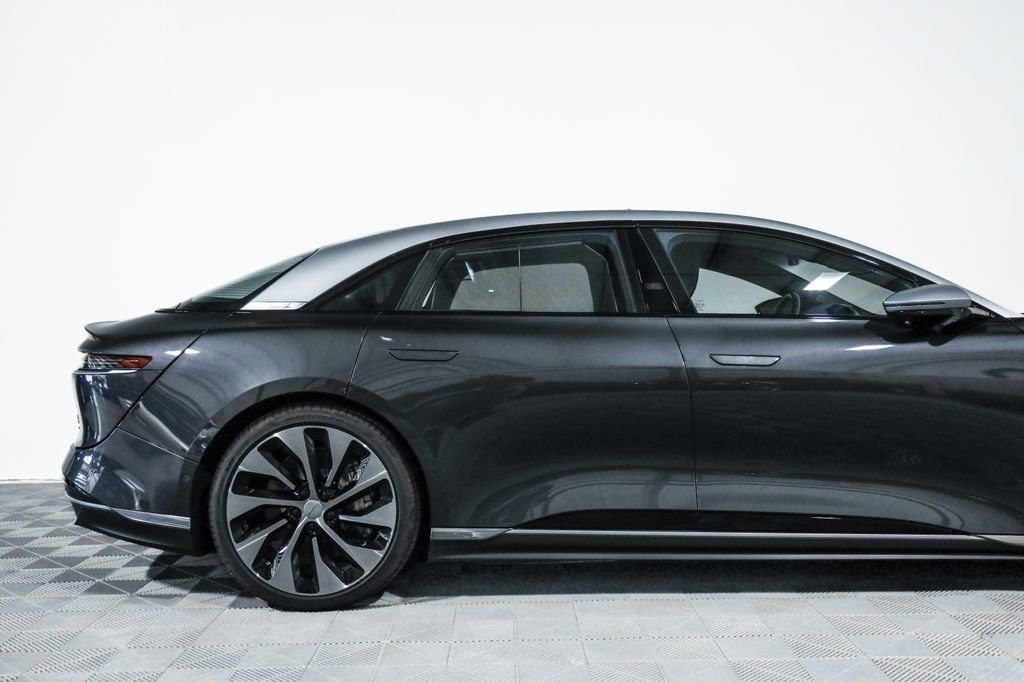 Used 2023 Lucid Air Grand Touring image 2