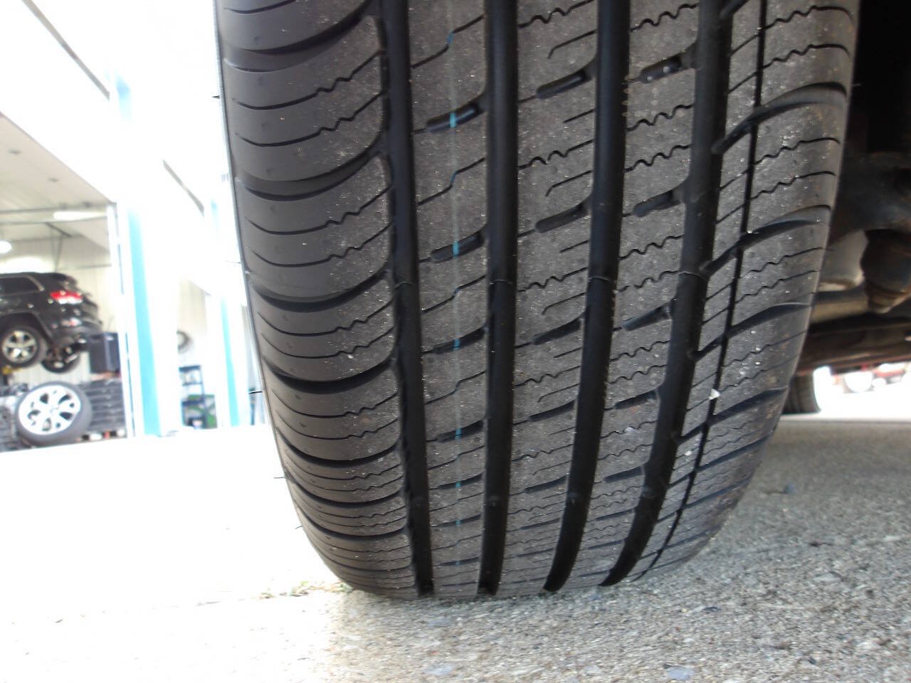 Used 2012 Nissan Sentra 2.0 SR FWD image 45