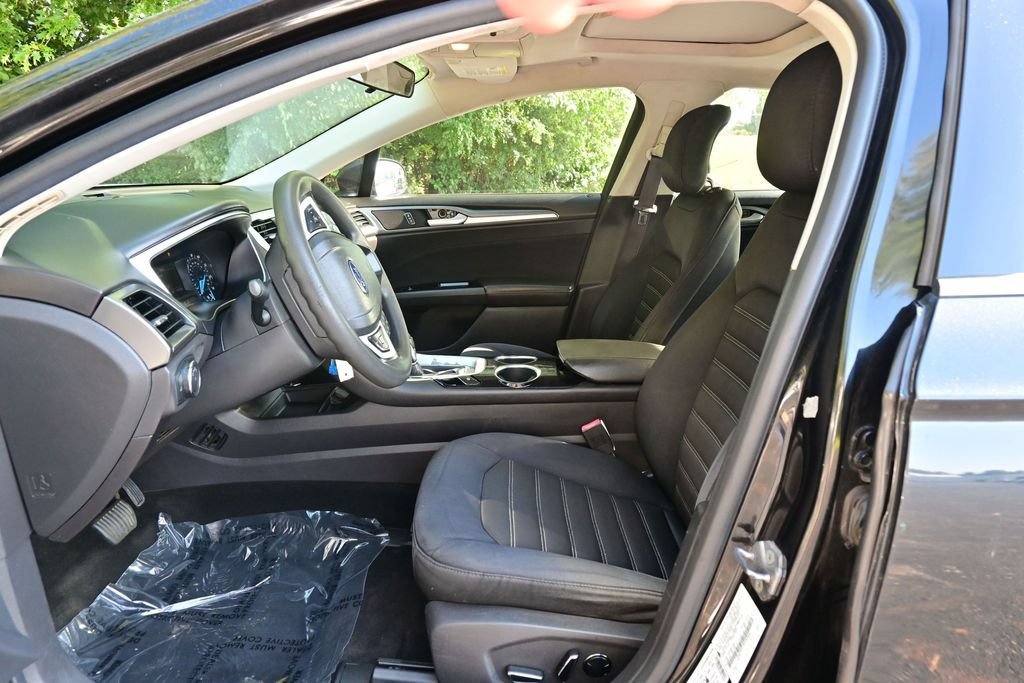 Used 2013 Ford Fusion SE FWD image 14
