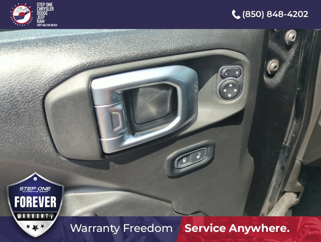 Used 2022 Jeep Gladiator Sport AWD/4WD image 18