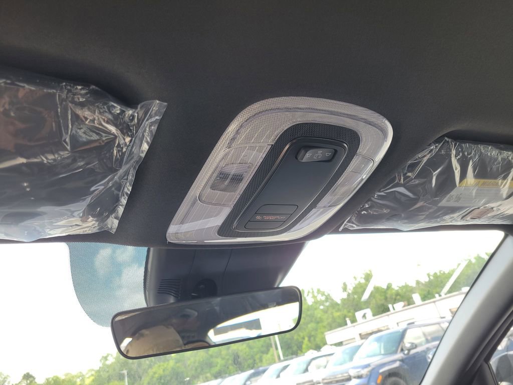 Certified 2025 Hyundai Elantra Sport image 27