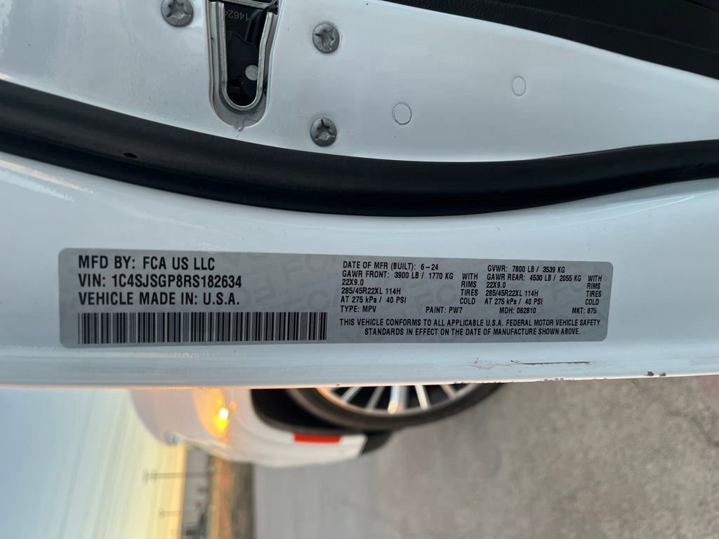 Used 2024 Jeep Grand Wagoneer L Series III image 35