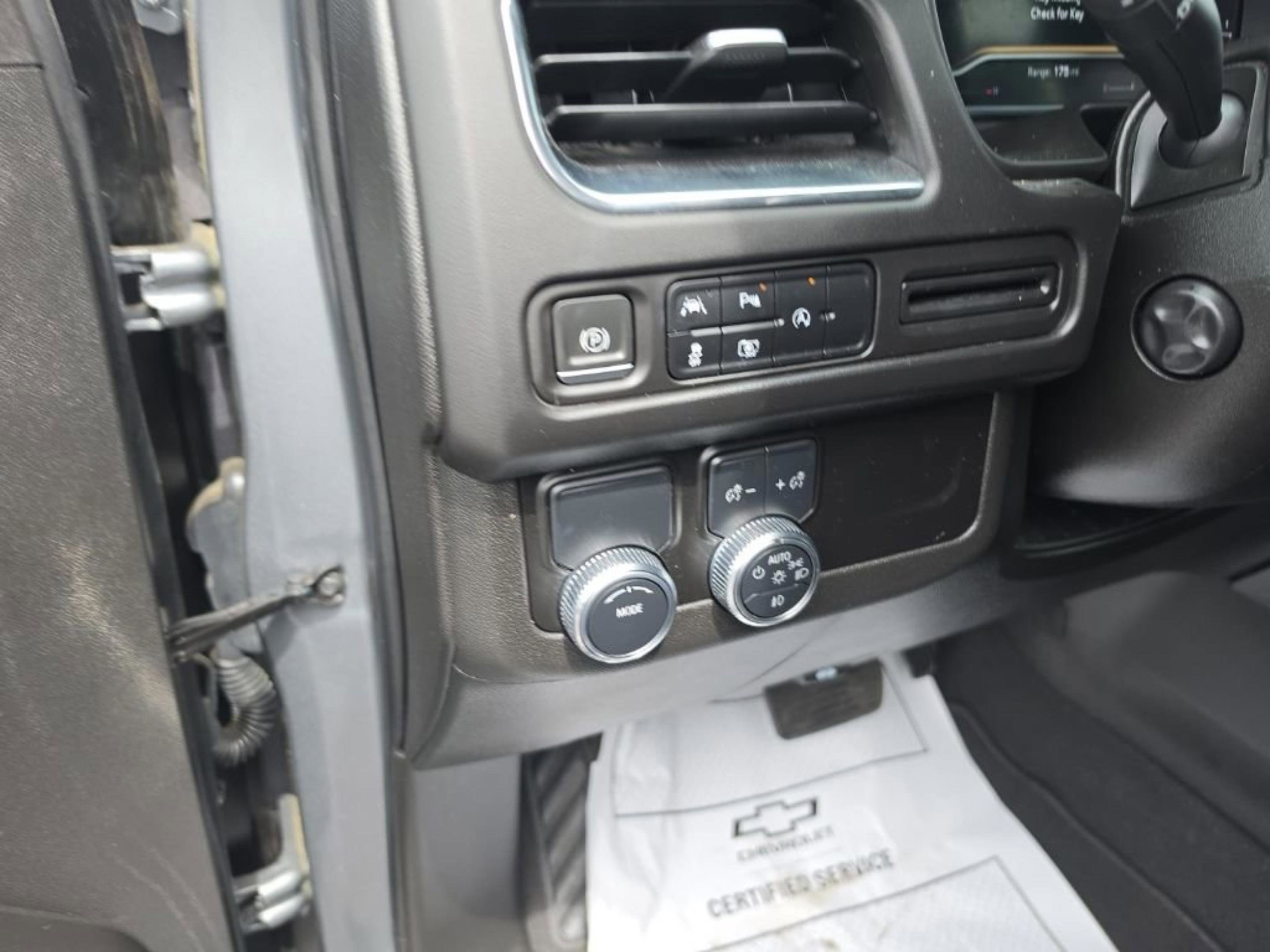 Used 2023 GMC Yukon SLT w/ SLT Premium Package RWD image 20