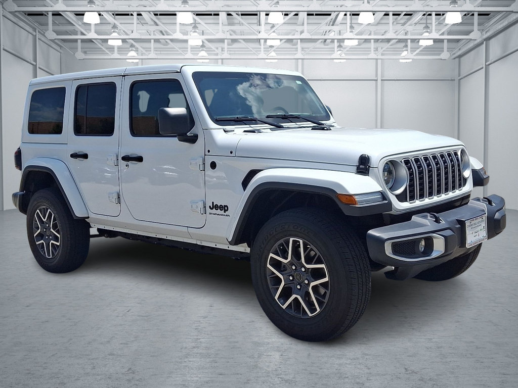 Used 2025 Jeep Wrangler Unlimited Sahara AWD/4WD image 7