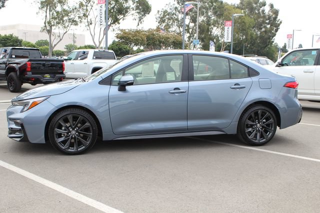 Certified 2025 Toyota Corolla SE FWD image 7