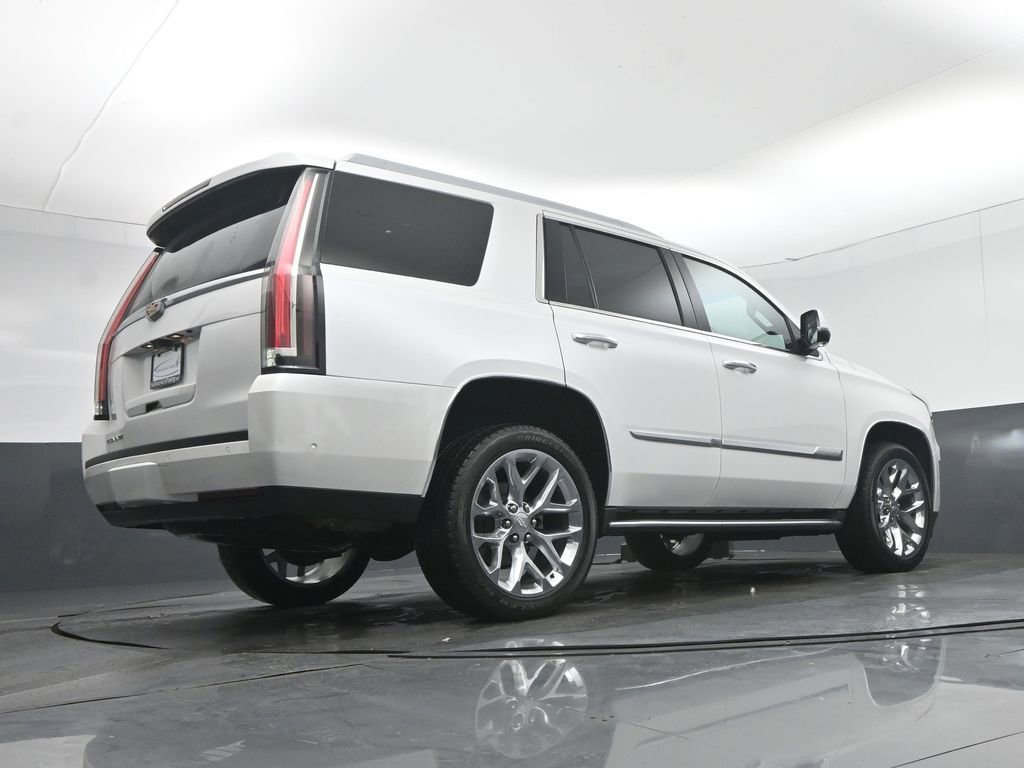 Used 2018 Cadillac Escalade Luxury image 69