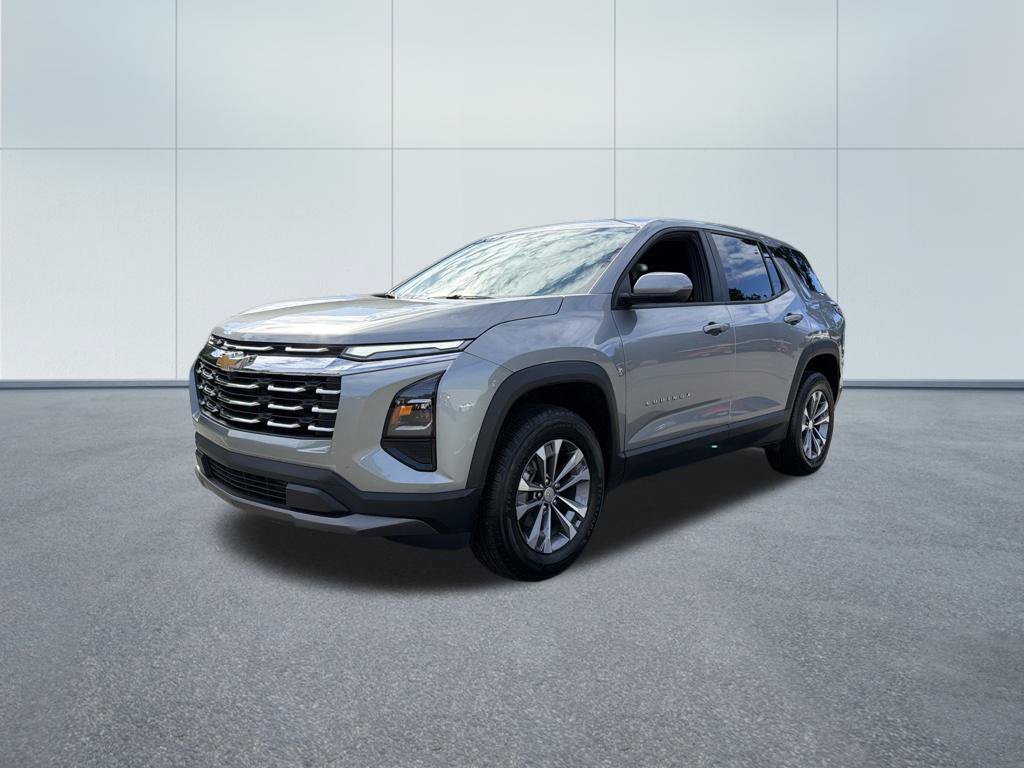 Used 2026 Chevrolet Equinox LT FWD image 2
