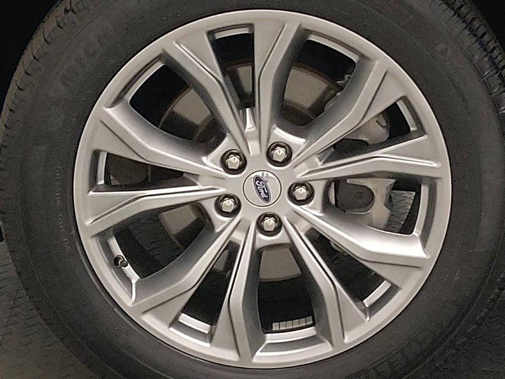 Used 2020 Ford Explorer Limited image 31