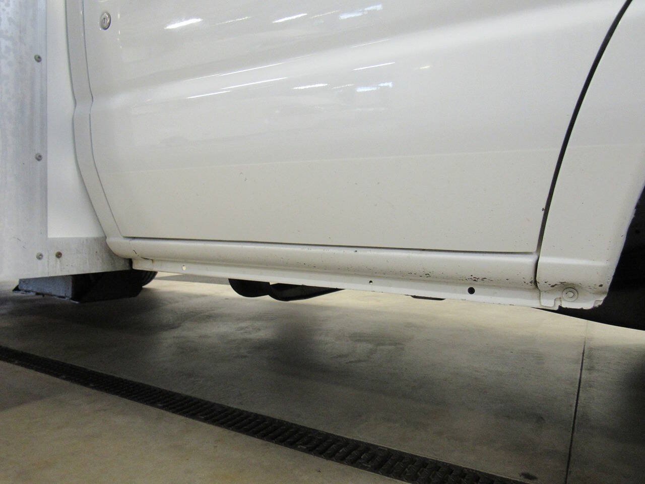 Used 2019 Ford E-450 and Econoline 450 Super Duty w/ Power Windows & Locks Group RWD image 34