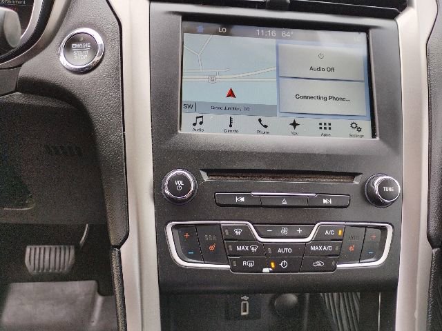 Used 2017 Ford Fusion SE w/ Fusion SE Technology Package AWD/4WD image 18