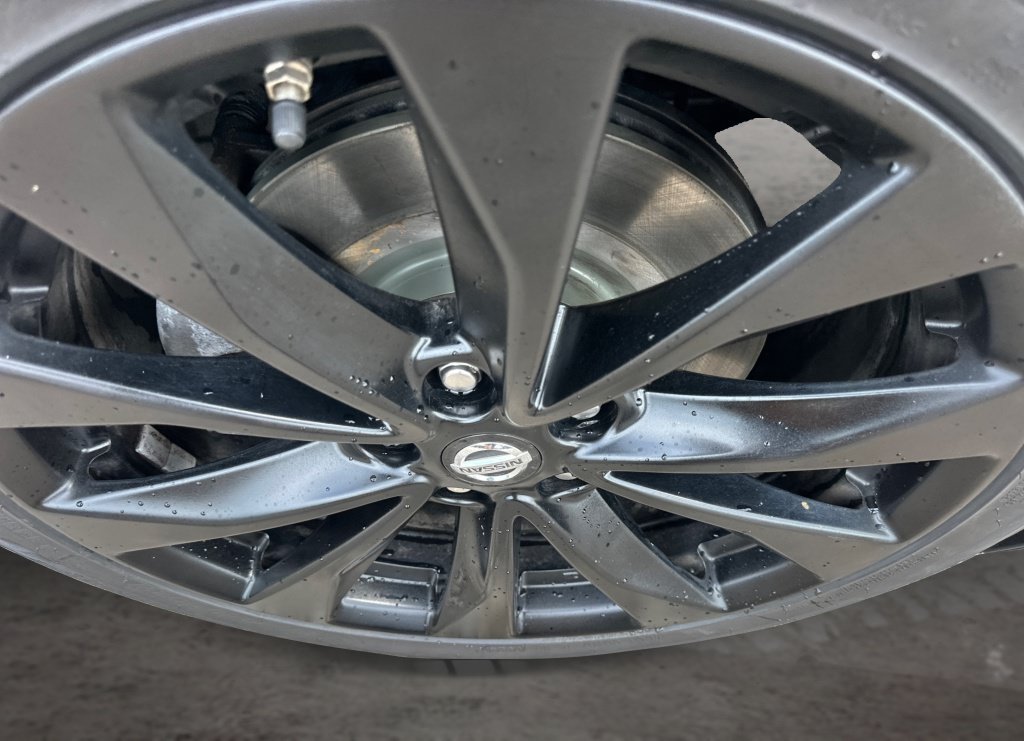 Used 2017 Nissan Maxima SR w/ Midnight Edition FWD image 18