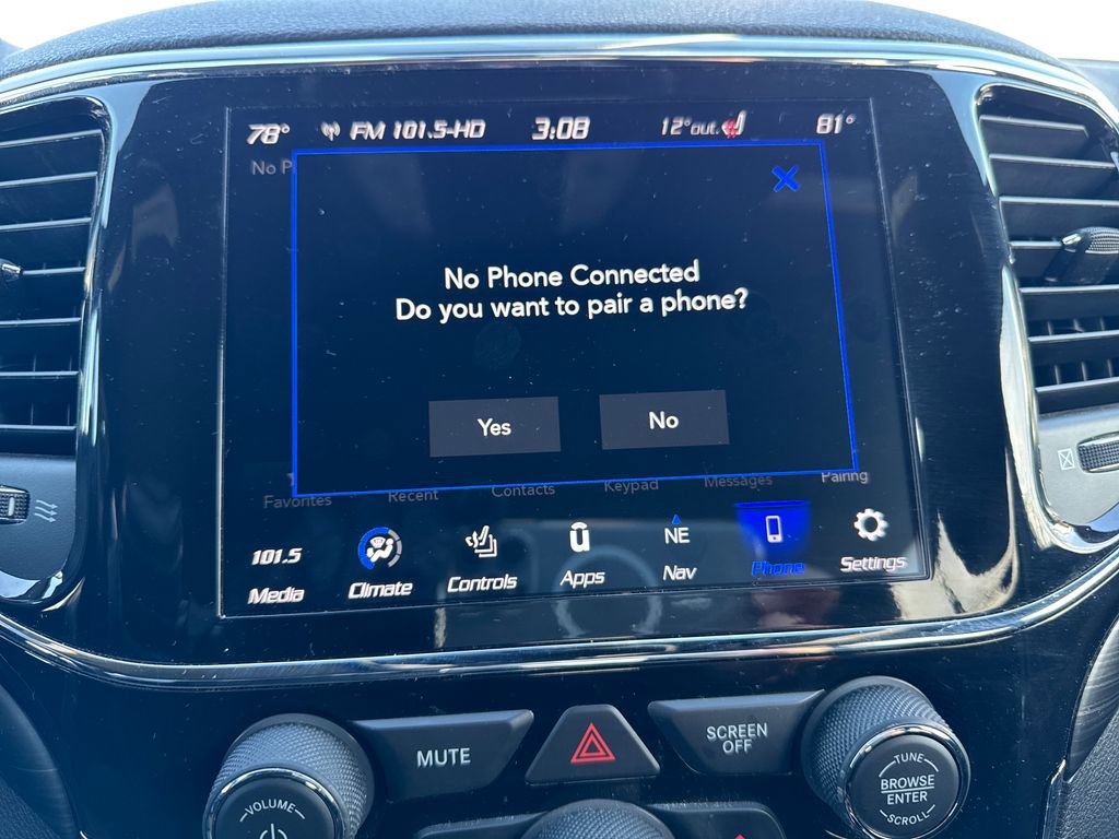 Certified 2021 Jeep Grand Cherokee Laredo X image 34