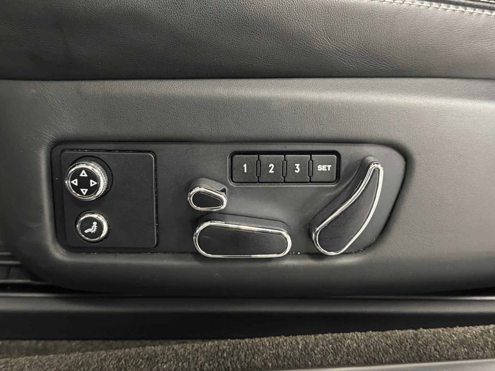 Used 2015 Bentley Continental GT AWD/4WD image 24