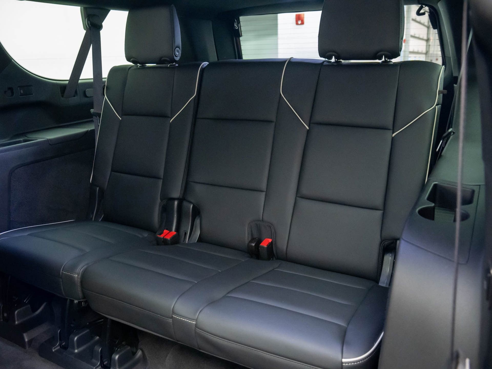 Certified 2023 Cadillac Escalade ESV Premium Luxury image 22