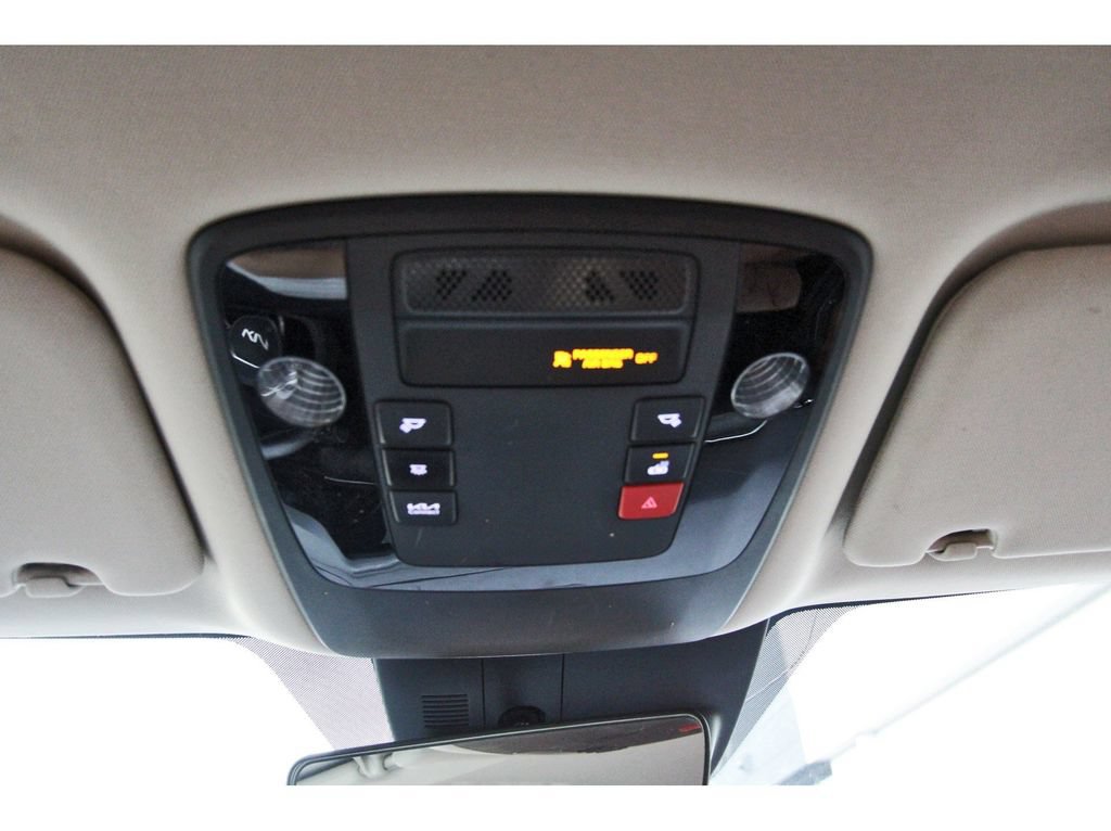 Used 2023 Kia Carnival SX FWD image 25