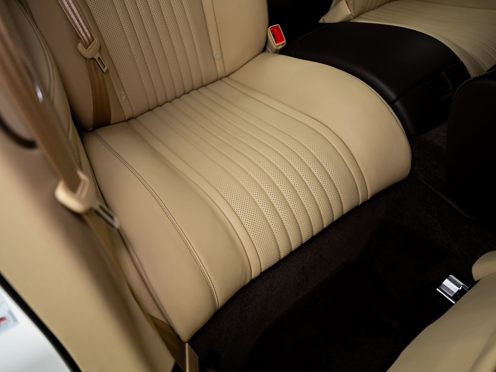 Used 2017 Bentley Continental GT image 37