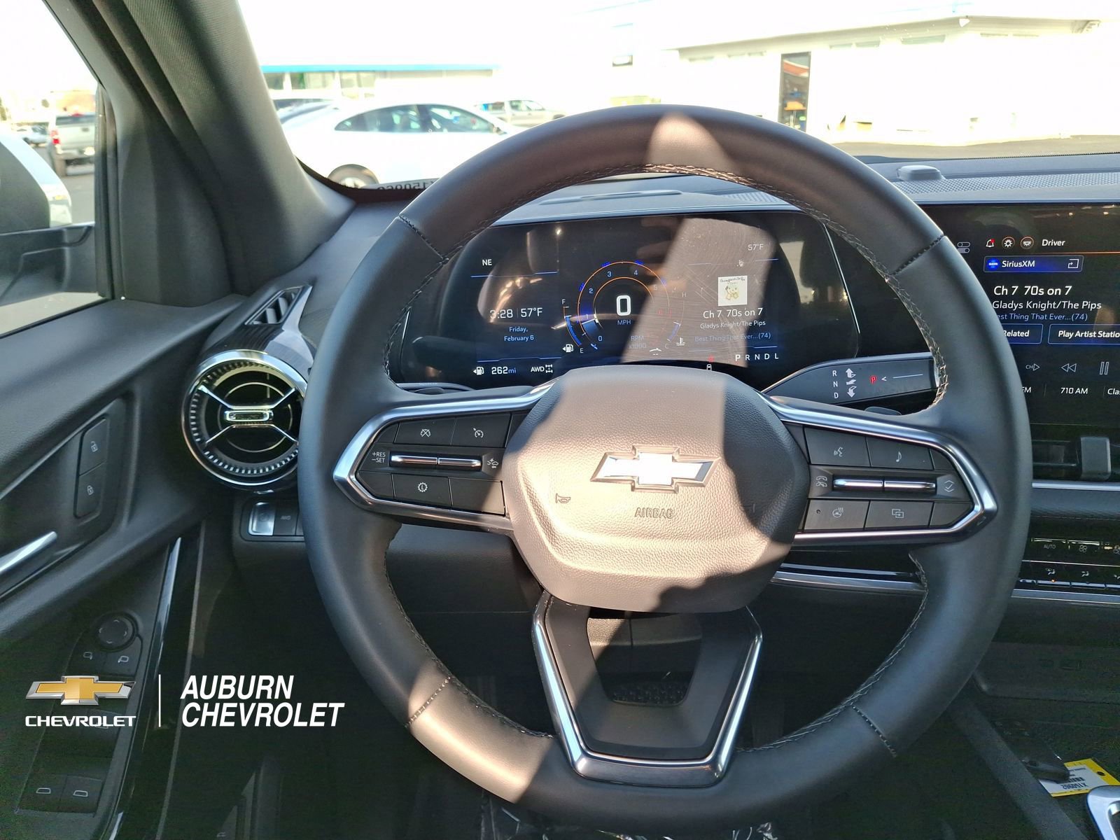 Used 2026 Chevrolet Equinox LT w/ Convenience Package II image 10