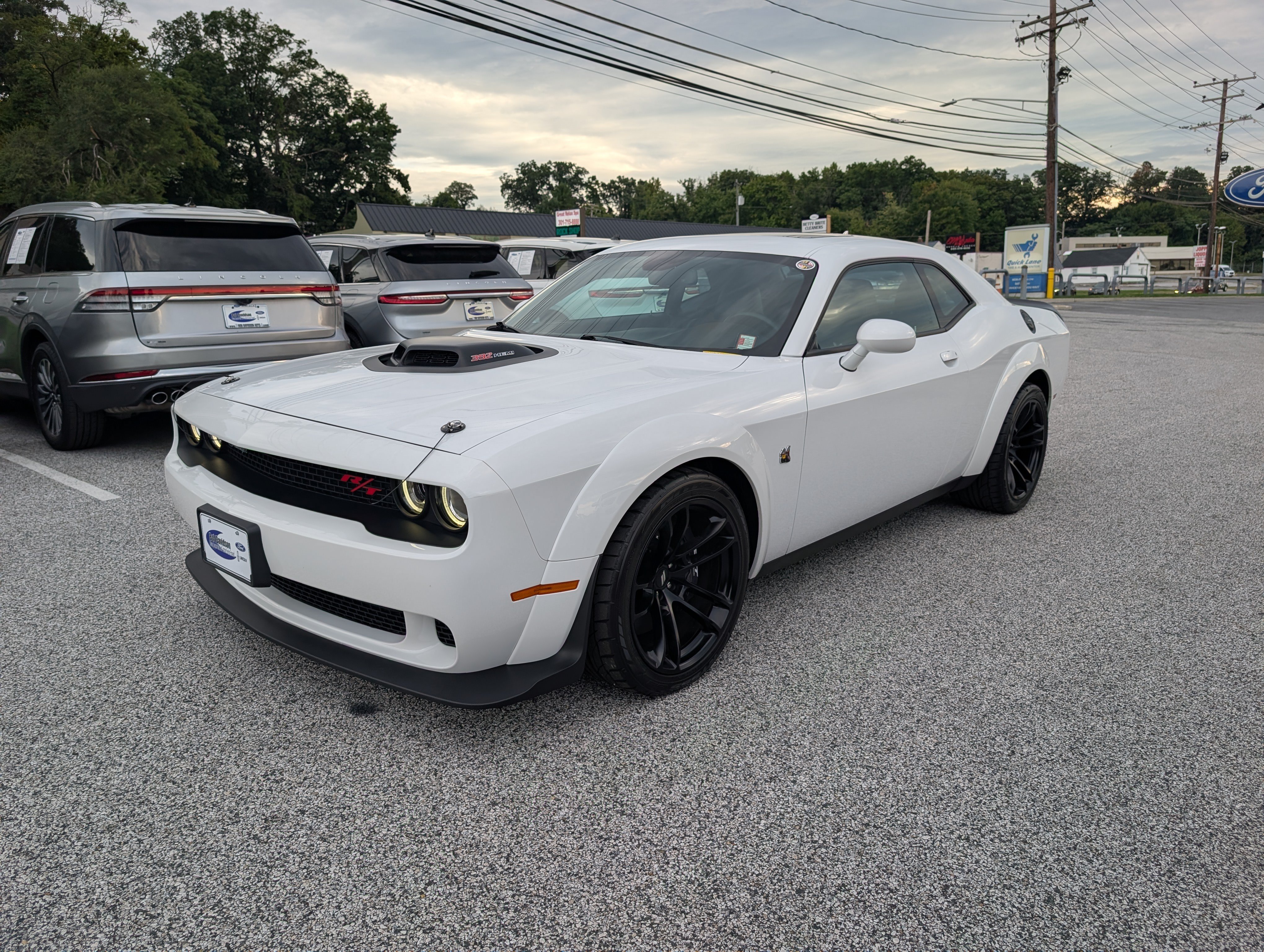 Used 2022 Dodge Challenger R/T Scat Pack RWD image 2