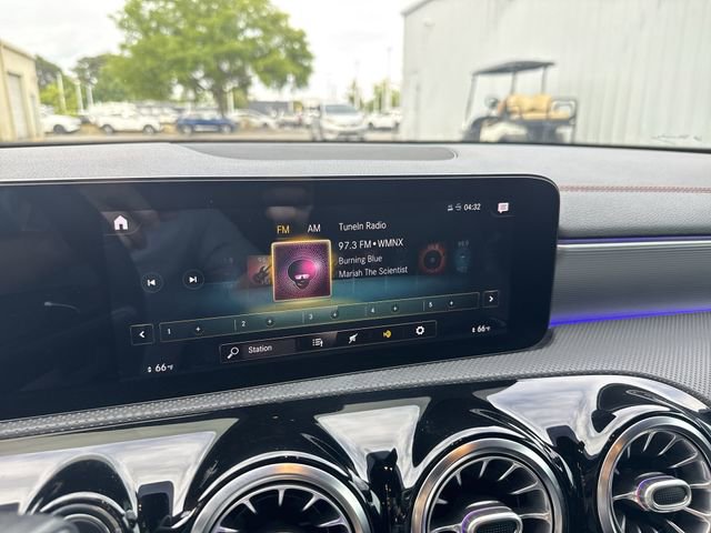 Used 2021 Mercedes-Benz CLA 250 image 19