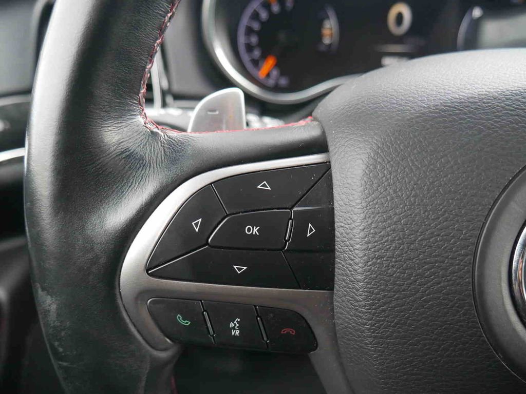 Used 2021 Jeep Grand Cherokee Trailhawk w/ Trailhawk Luxury Group AWD/4WD image 42