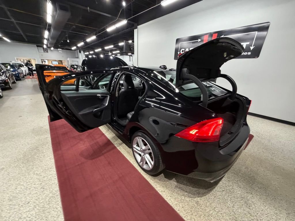 Used 2015 Volvo S60 T5 Premier Plus image 39