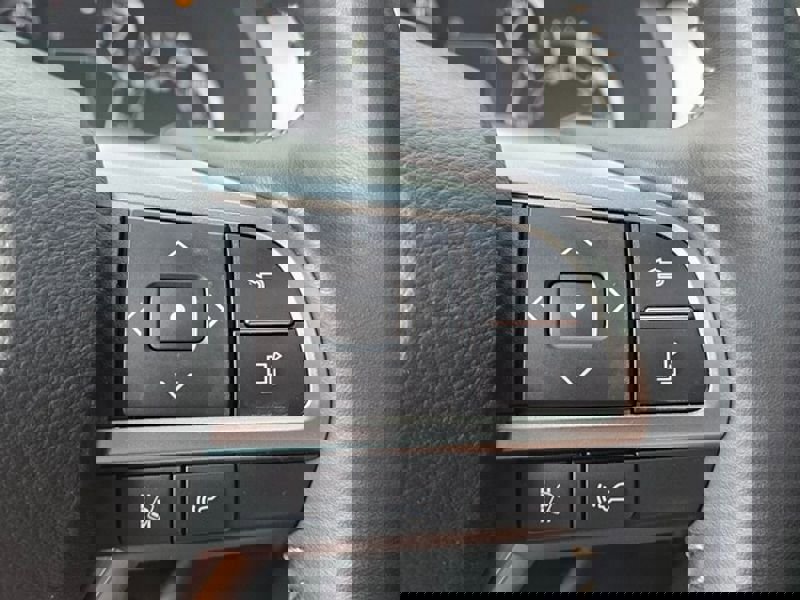 Used 2023 Lexus GX 460 Premium w/ Accessory Package image 28