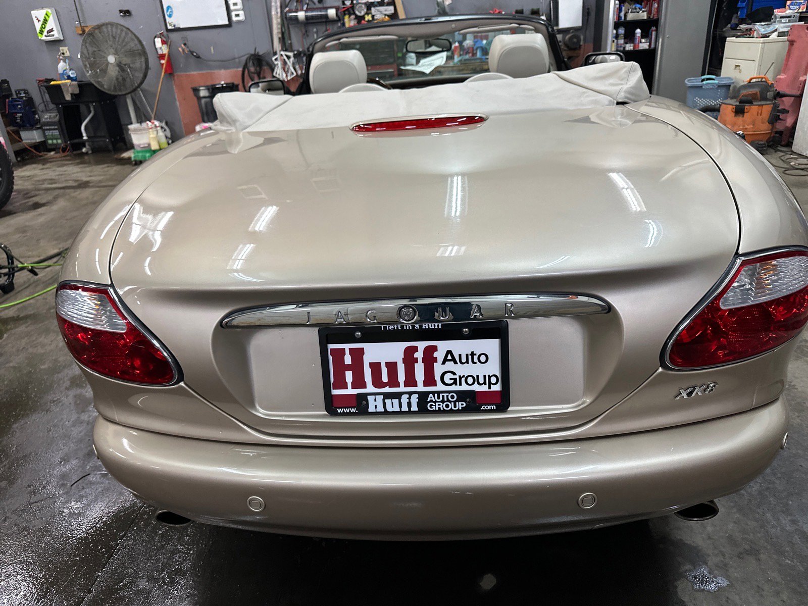 Used 2001 Jaguar XK8 Convertible image 19