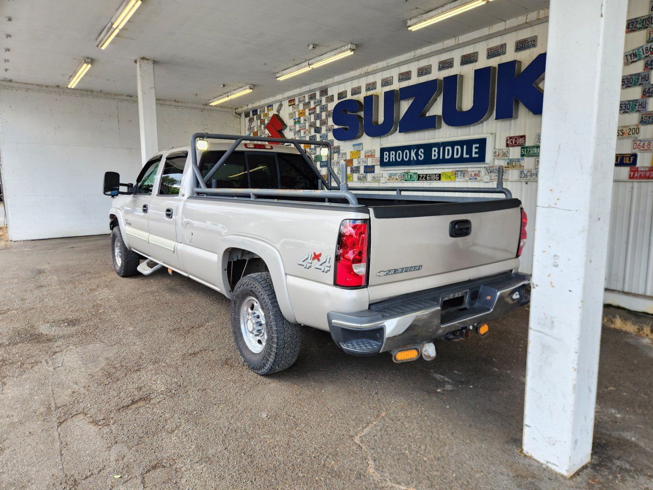 Used 2006 Chevrolet Silverado 2500 LT w/ Onstar Plus Package AWD/4WD image 5