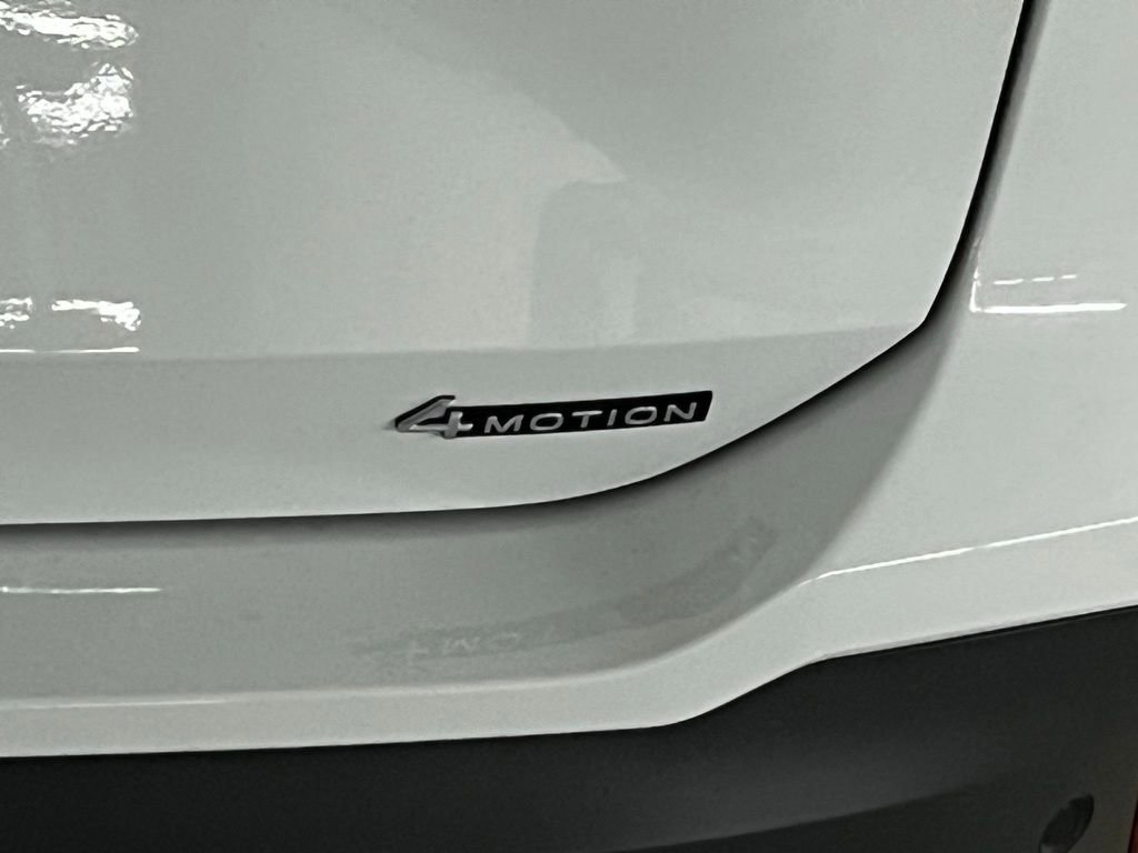 New 2026 Volkswagen Tiguan SE image 36