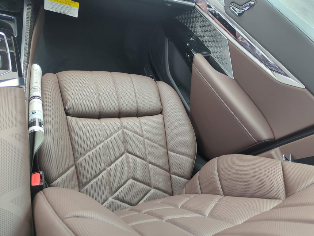 New 2025 BMW 760i xDrive w/ Executive Package image 27