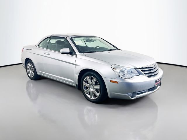 Used 2010 Chrysler Sebring Limited image 2