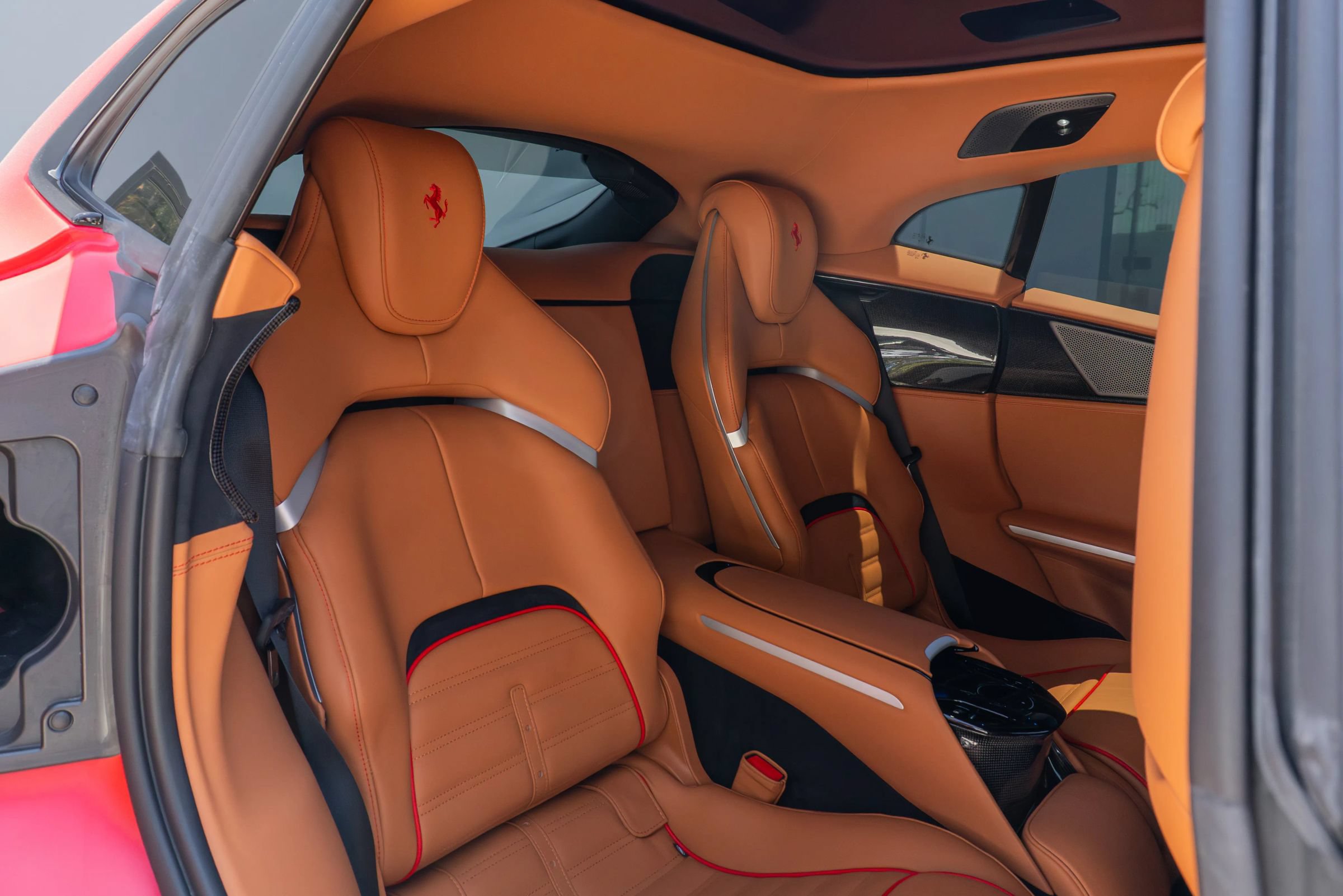 Used 2024 Ferrari Purosangue AWD/4WD image 48