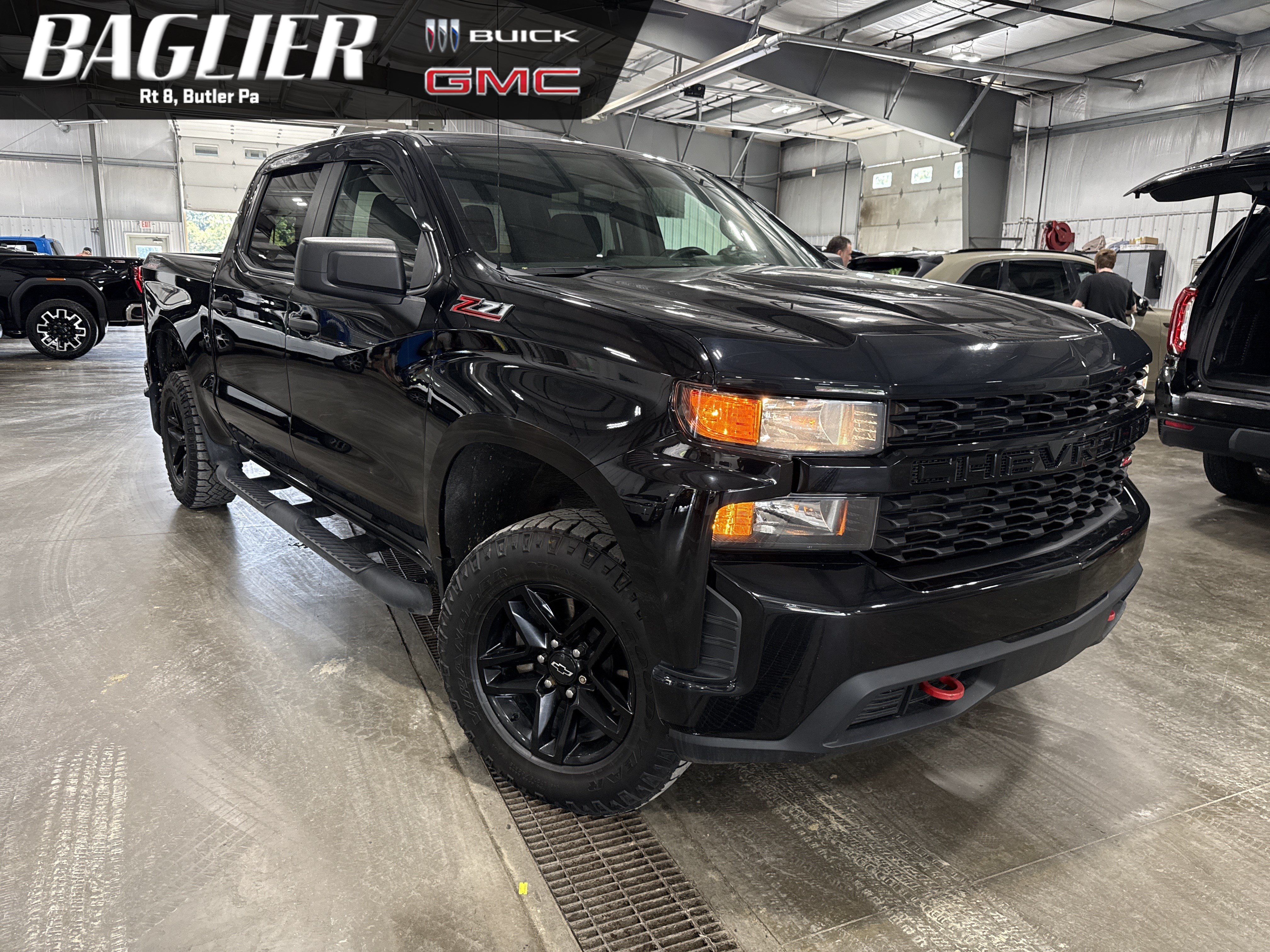 Used 2020 Chevrolet Silverado 1500 Custom Trail Boss w/ Custom Convenience Package AWD/4WD image 1