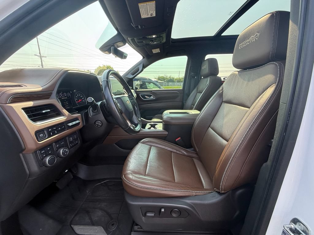 Used 2021 Chevrolet Tahoe High Country w/ Premium Package AWD/4WD image 13