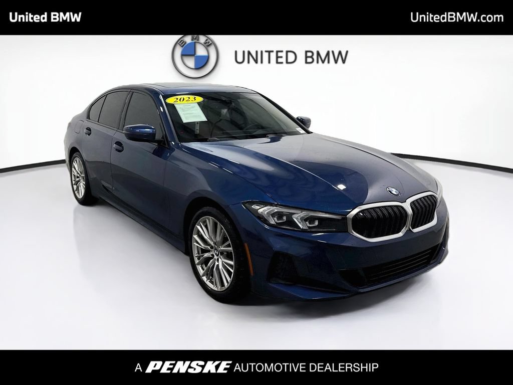 Used 2023 BMW 330i Sedan w/ Premium Package RWD image 3