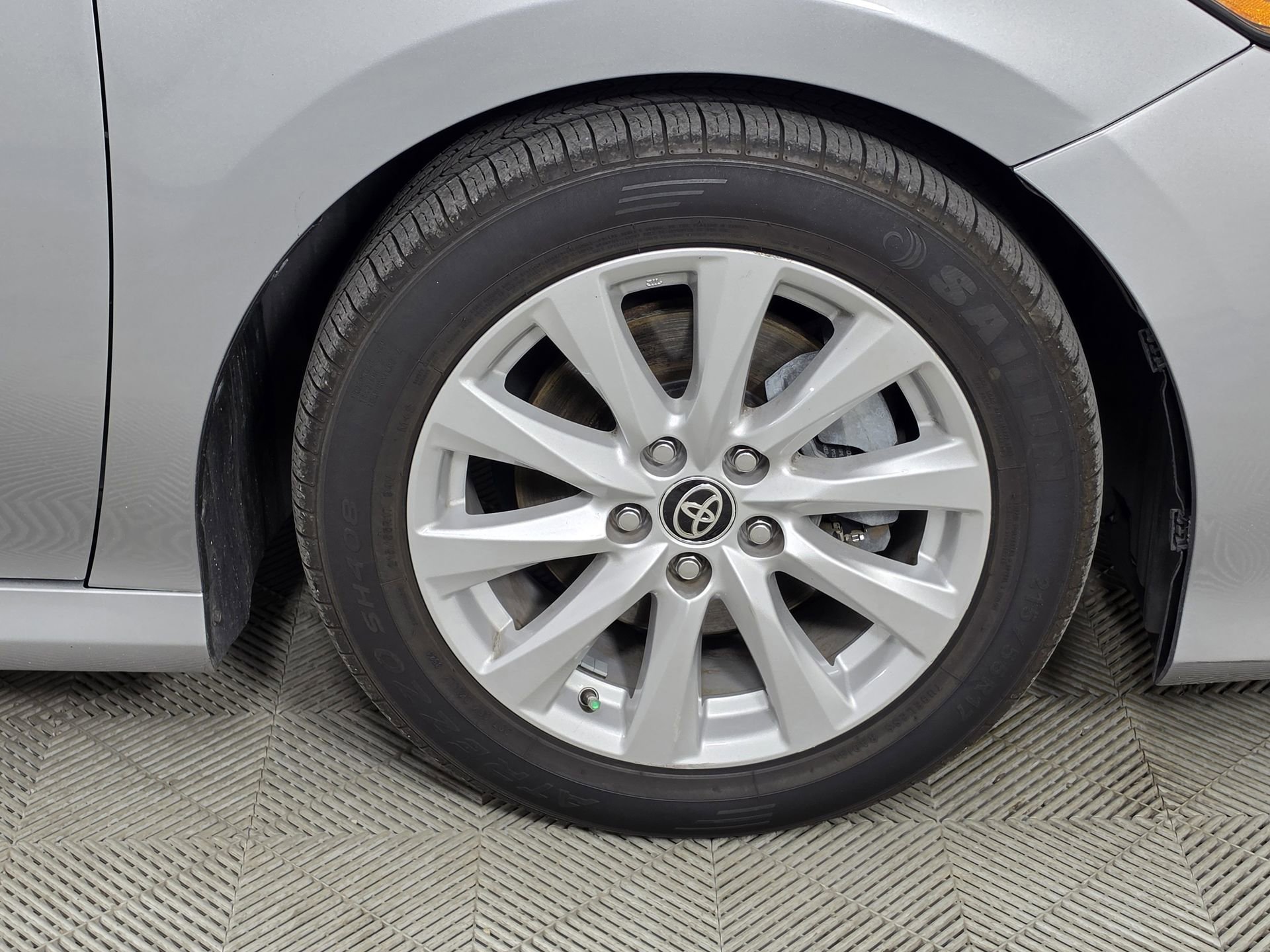 Used 2020 Toyota Camry LE FWD image 10