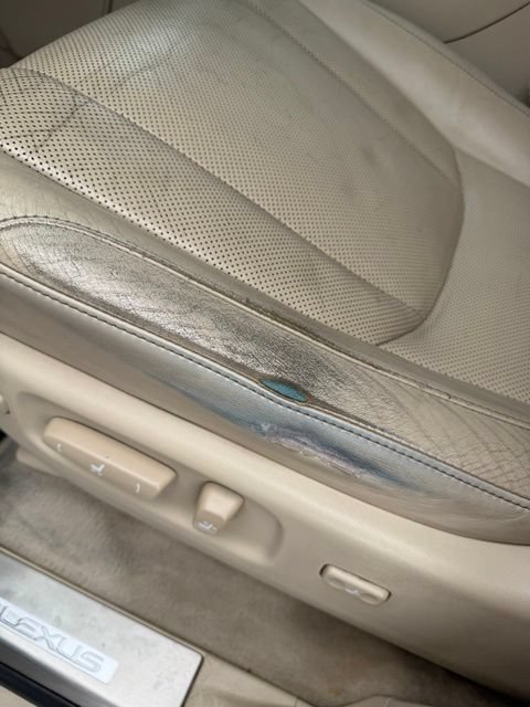 Used 2018 Lexus LX 570 4WD w/ Luxury Package image 11