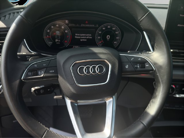 Used 2025 Audi Q5 2.0T Premium AWD/4WD image 12