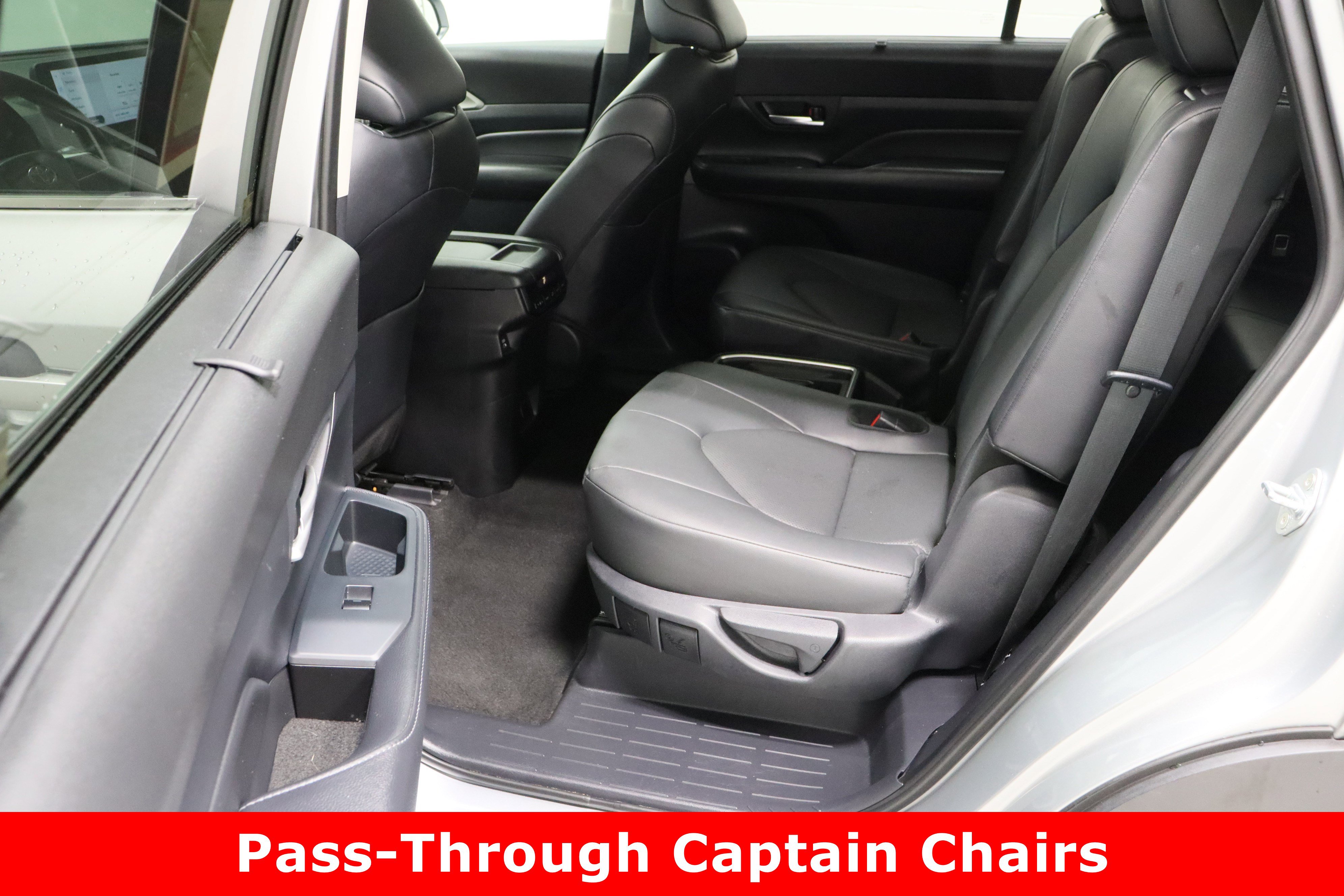 Certified 2025 Toyota Grand Highlander FWD image 29