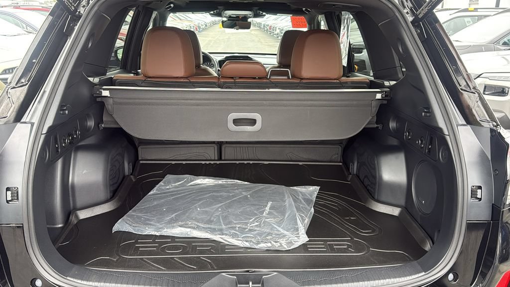 Certified 2025 Subaru Forester Touring w/ Popular Package - Touring AWD/4WD image 26