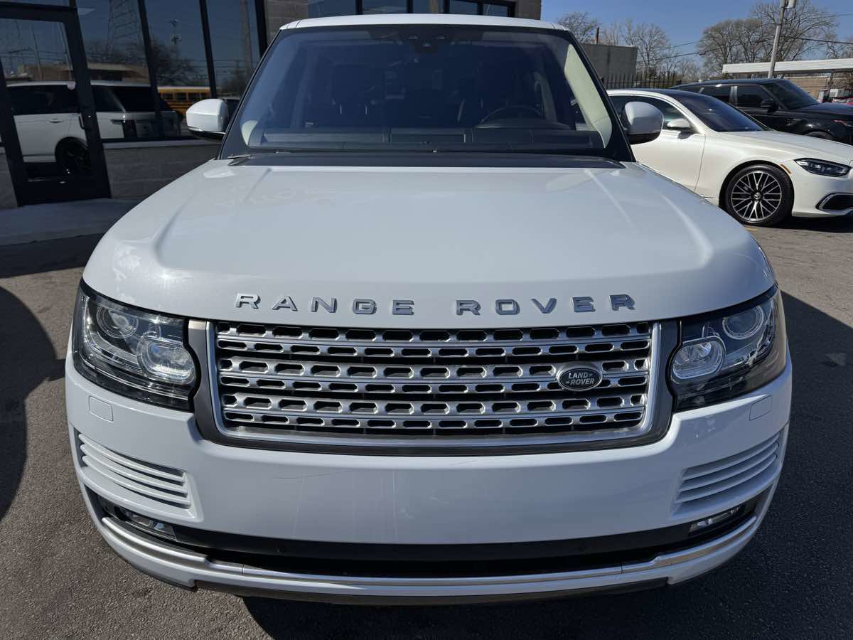 Used 2017 Land Rover Range Rover Supercharged image 2