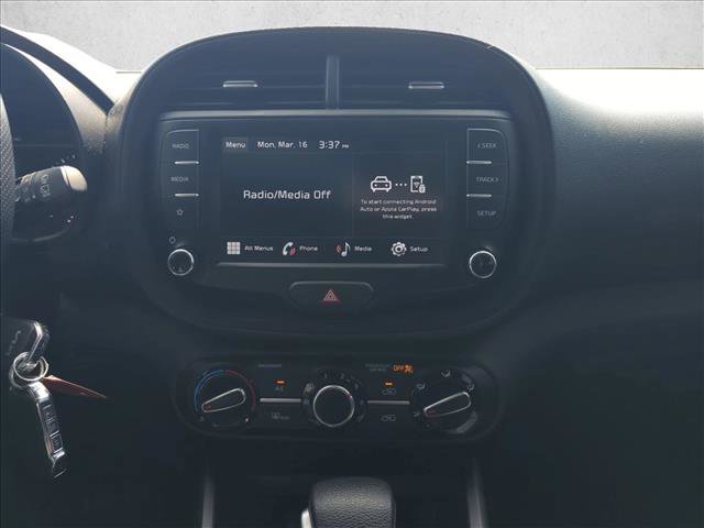 Used 2022 Kia Soul LX w/ Technology Package image 12