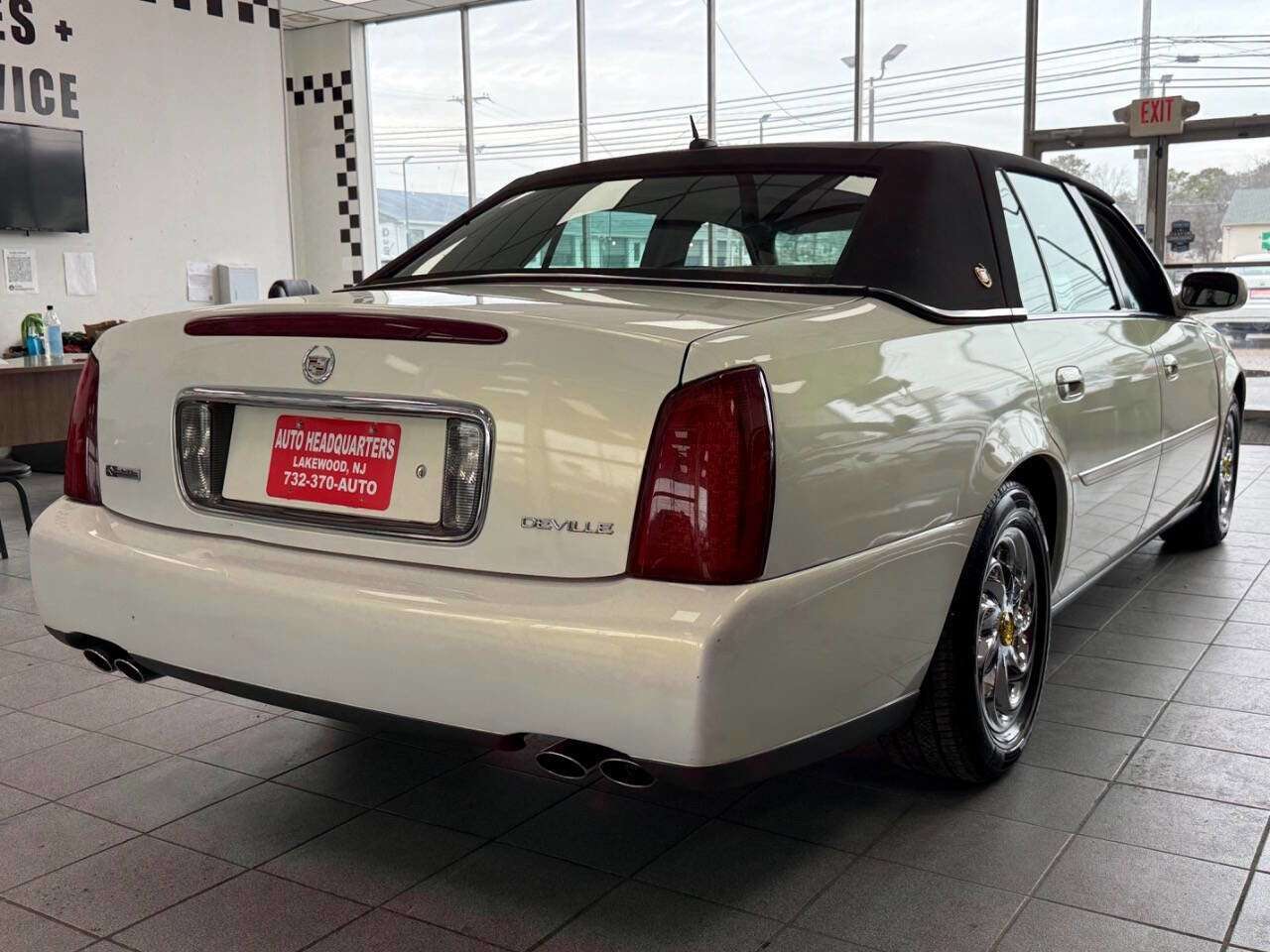 Used 2005 Cadillac De Ville w/ Limited Edition Package image 5