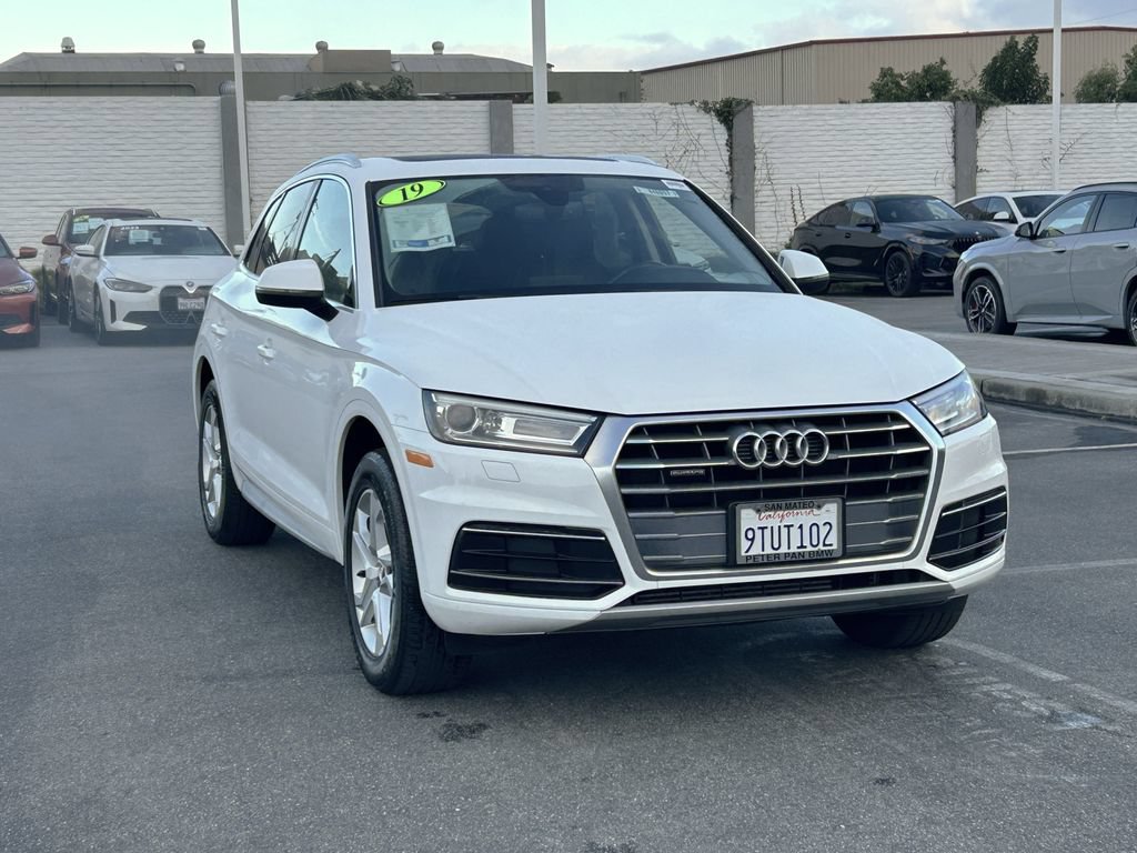 Used 2019 Audi Q5 2.0T Premium w/ Convenience Package AWD/4WD image 7