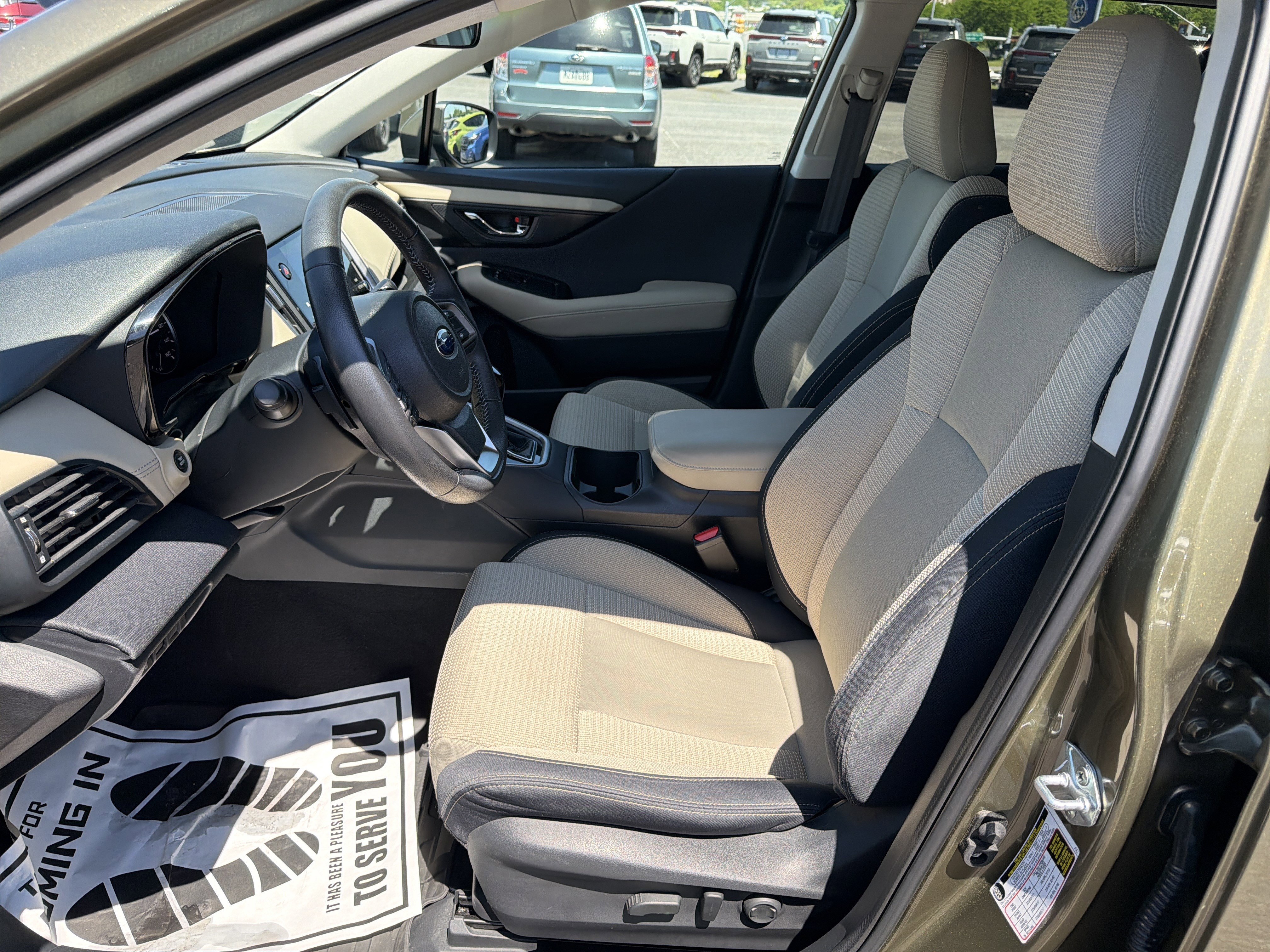 Used 2024 Subaru Outback Premium AWD/4WD image 12