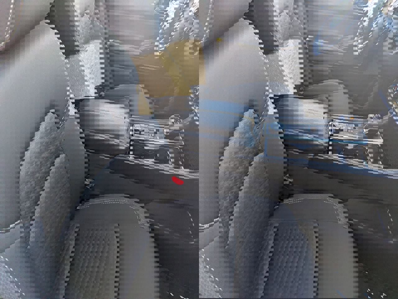 Certified 2024 Nissan Pathfinder SV image 11