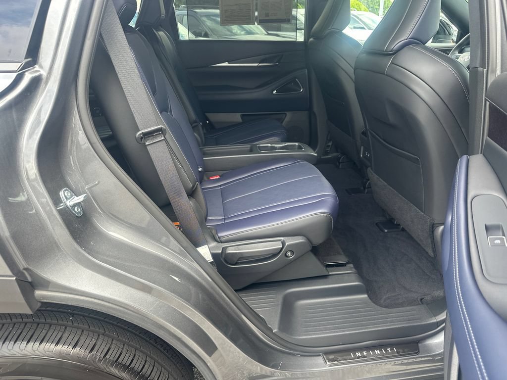 Certified 2026 INFINITI QX60 Sport w/ Dark Cargo Package AWD/4WD image 13